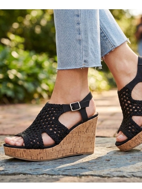 SO Shoes - SO Taffy Wedge Sandals, Women’s 7, Black